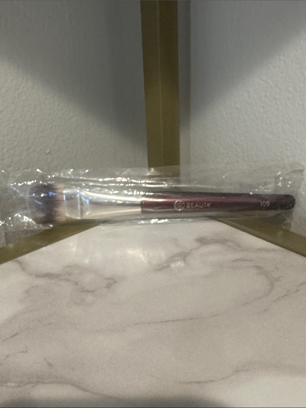 BK Beauty 109 Mini Contoured Foundation Brush